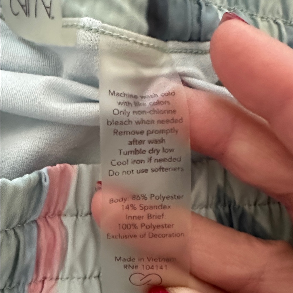 Calia by Carrie Underwood Infinity Run Short - Picture 6 of 16